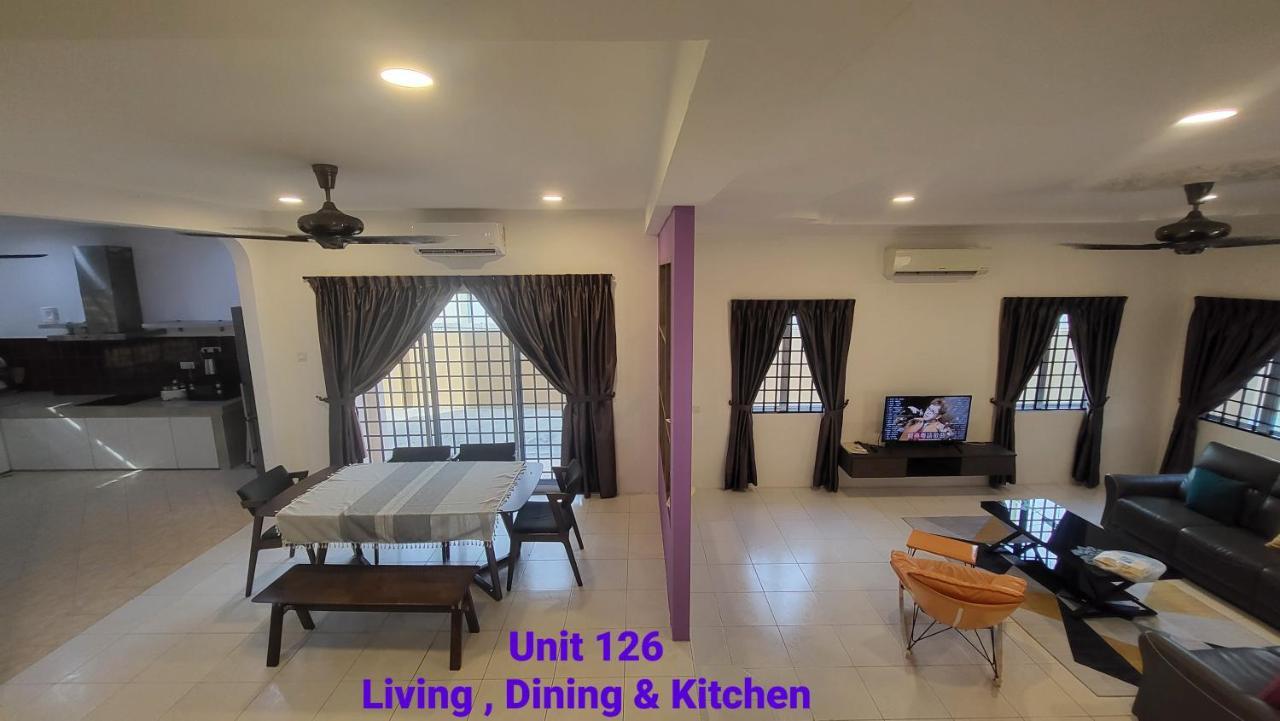 Ipoh Family Villa-Spacious Stay For 21 Or 42Pax Exterior photo